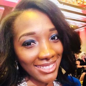 Meet your Posher, Yvonne